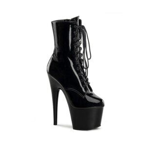 Lace-up Front Ankle Boots Black Size 11